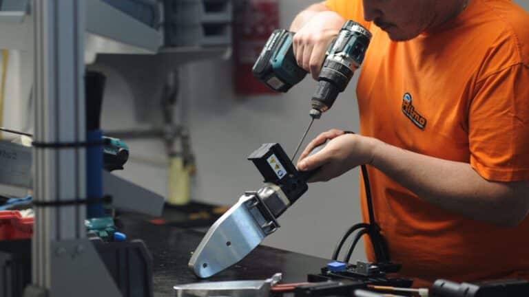 Chatbot per la Saldatura: quando l’AI guida l’operatore