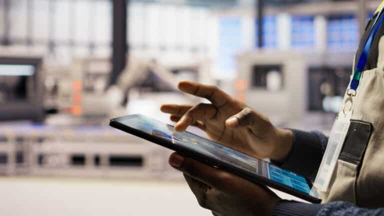 Oltre l'Hype: cosa sono gli LLM e perché cambiano le regole del gioco