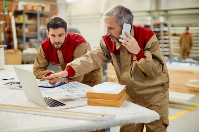 Knowledge loss in fabbrica: come digitalizzare il know-how degli operatori prima della pensione